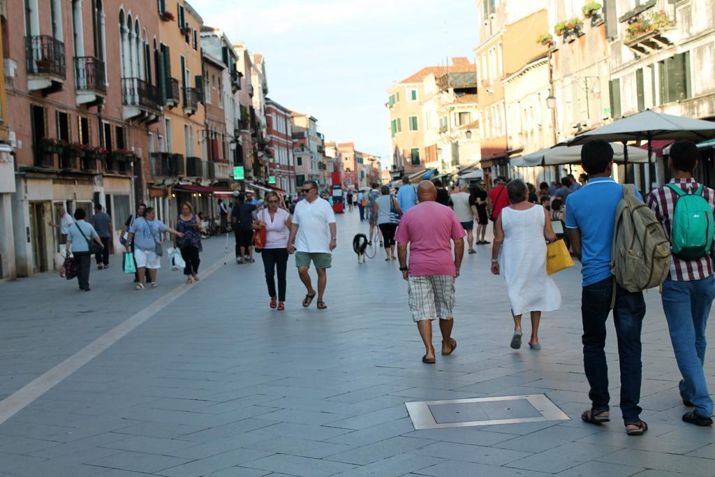 Appartamento Calle Dei Preti Venice Exterior photo